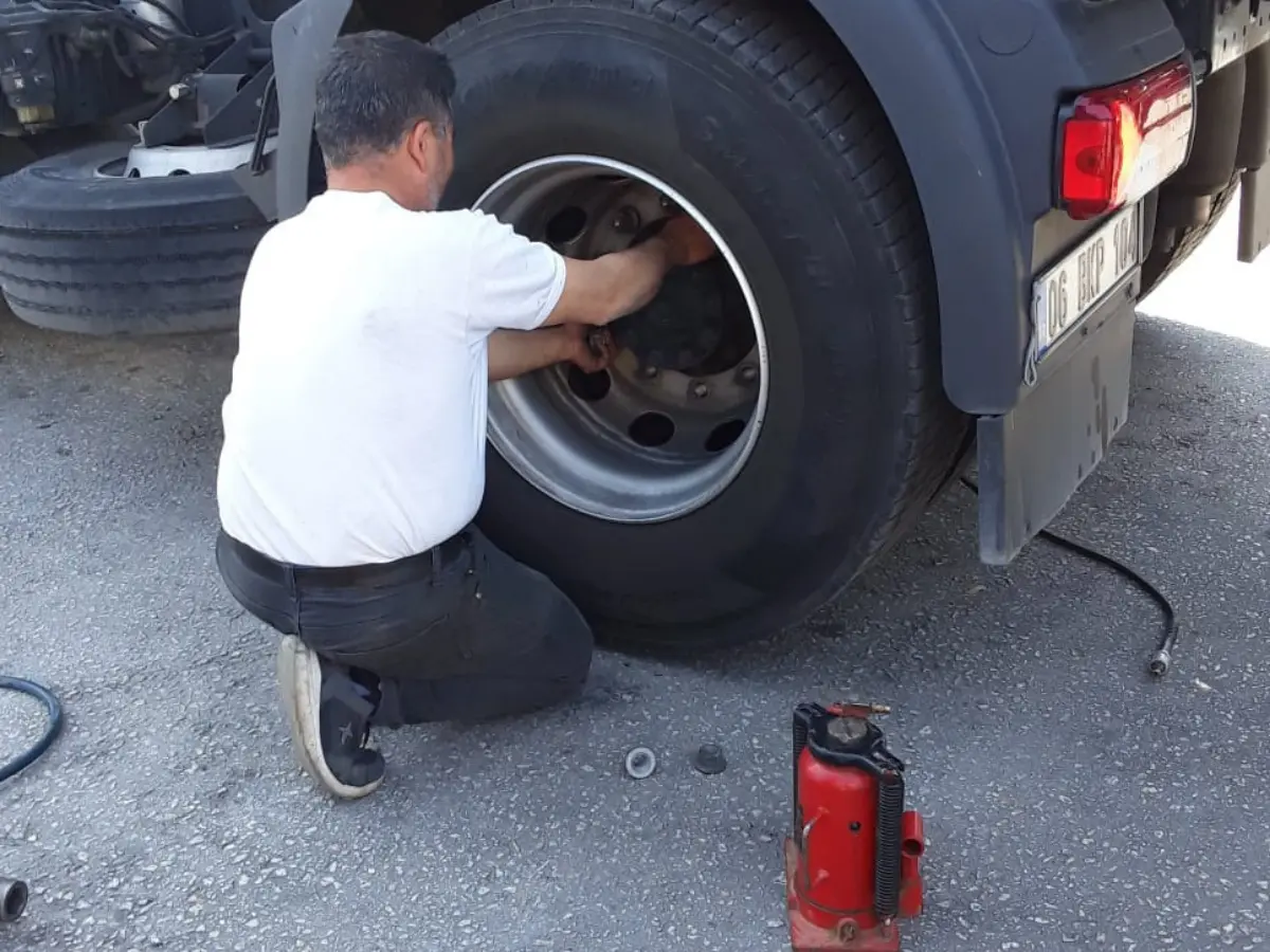 Piraziz Oto Lastikçi